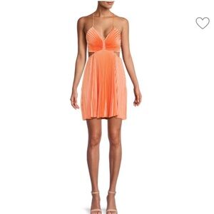 A.L.C.
Ari Back Tie Pleated Mini Dress